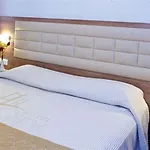 City Hotel 3*