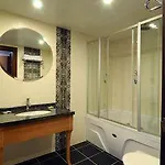 City Hotel 3*