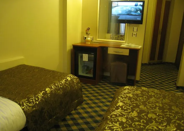 City Hotel 3*
