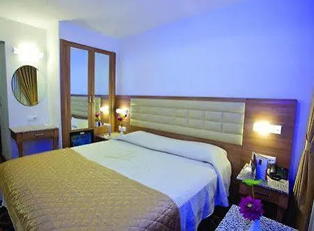 Отель City Hotel