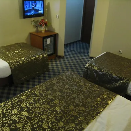 City Hotel 3*
