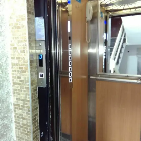 City Hotel 3*