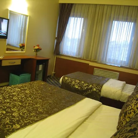 City Hotel 3*