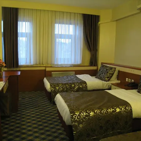City Hotel